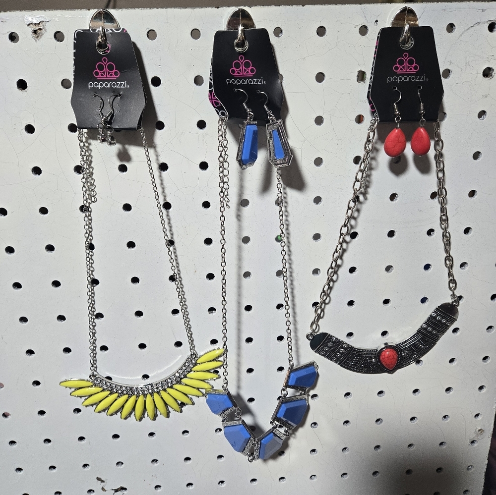 Paparazzi Jewelry Set - Yellow, Blue, Red Accents